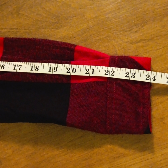 NWOT Buffalo Plaid Flannel Shirt - Picture 7 of 7